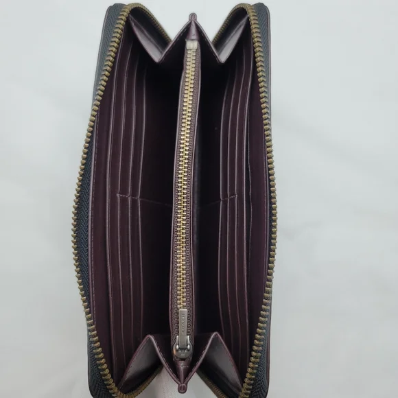 Coach Accordian Textured Leather Wallet - Picture 4 of 10